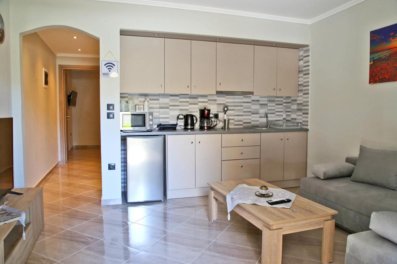 Comfortable Near Athens Airport!! Apartment