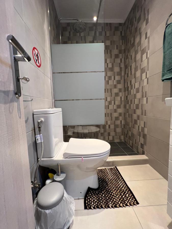 Comfortable Near Athens Airport!!